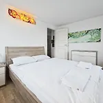 דירה 2br By - Pedersgata 55 *